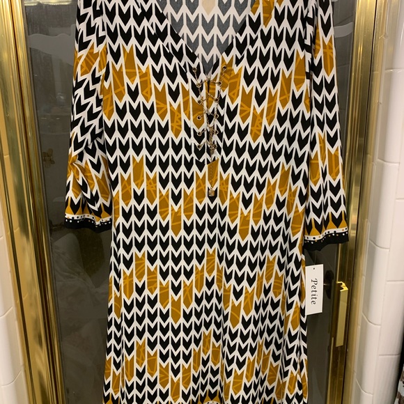 Dress - Picture 1 of 1